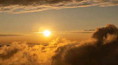 2023-08-24 Sunset above the clouds after work