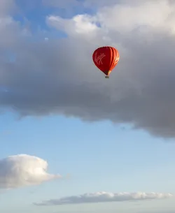 2021-10-15 Virgin Balloon take off